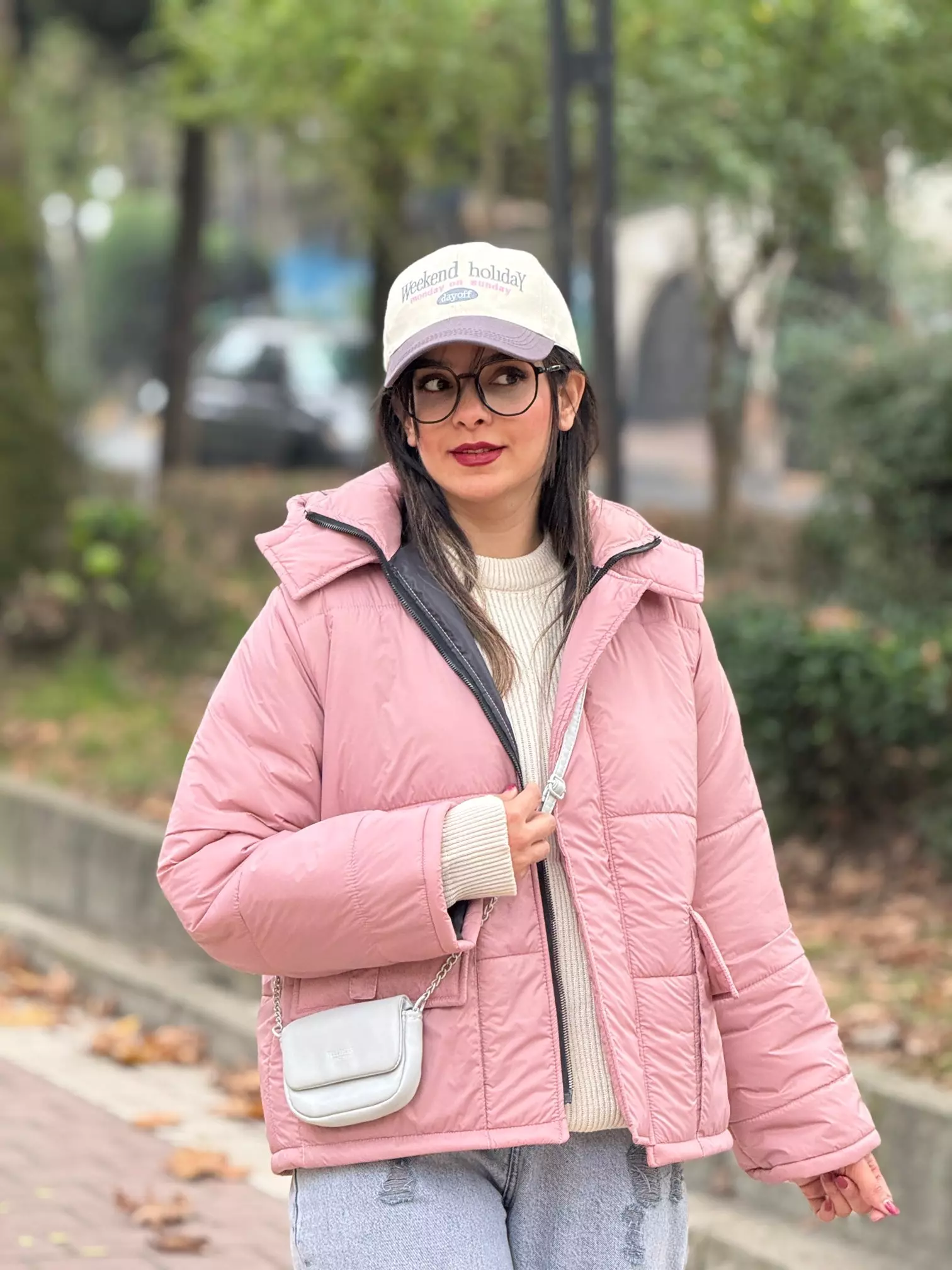 کاپشن کلاهدار کامیلا